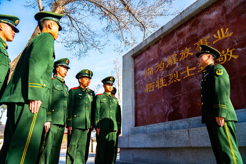 清明祭英烈 薪火永相传丨武警第一机动总队某支队官兵缅怀先烈铸忠诚