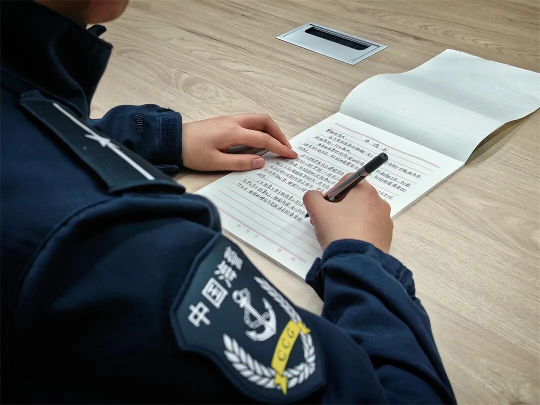 海疆奋斗者丨这位海警姑娘,在风浪中坚定前行