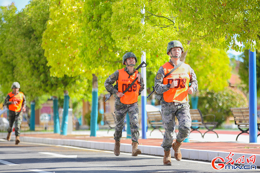 竞技淬精兵 武警昭通支队群众性练兵比武热血开赛