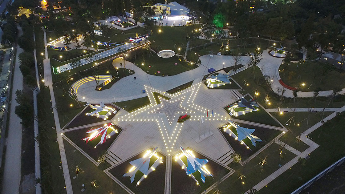 铁翼凌霄汉 淬剑向苍穹 走进中国航空工业集团国企开放日