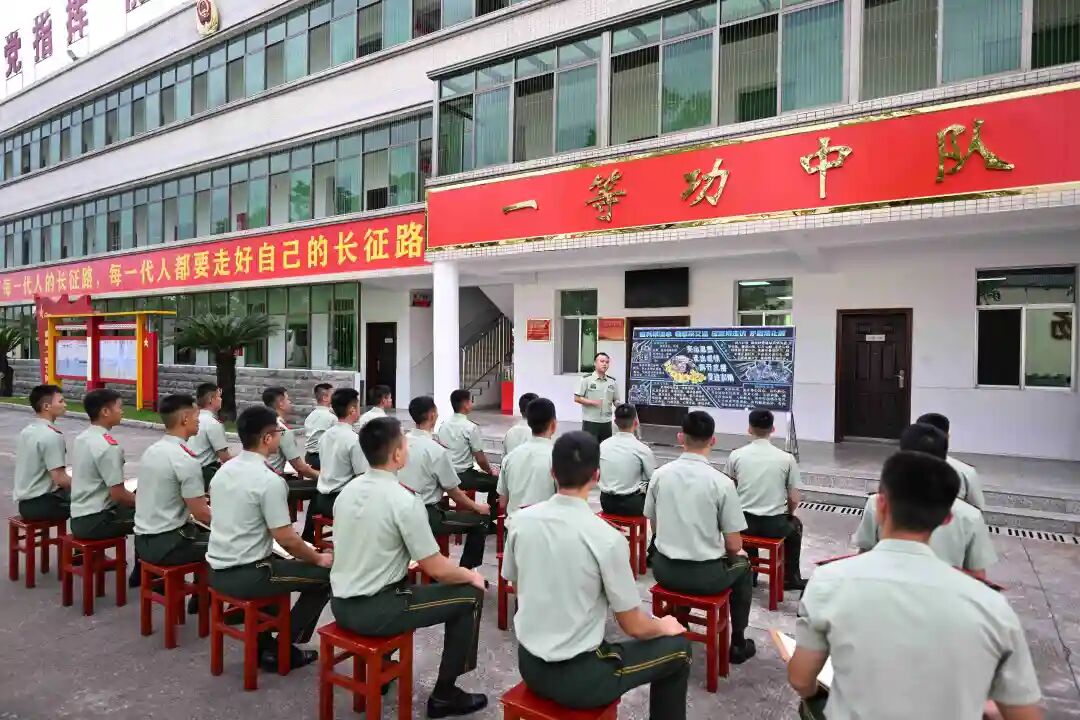 武警江西总队赣州支队瑞金中队传承长征精神坚定理想信念纪实