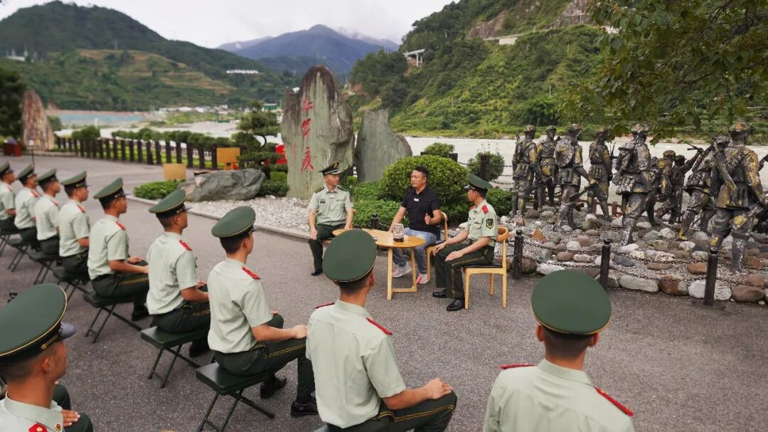 武警部队“英雄路·新长征”宣传教育文化活动走进武警四川总队雅安支队