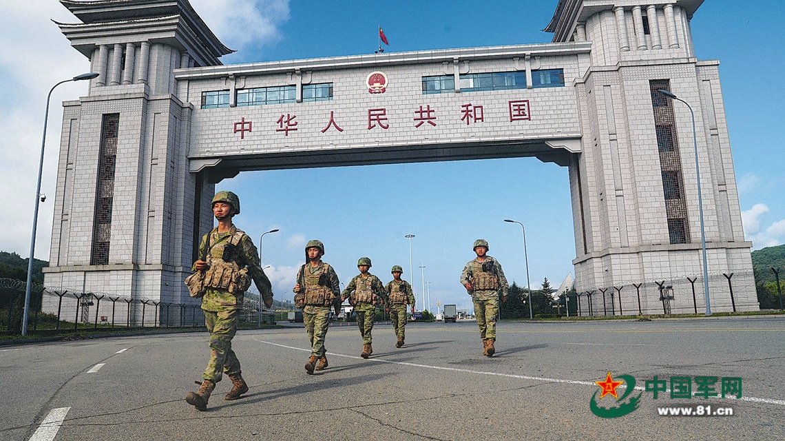 万里边疆行丨三代国门下的坚守