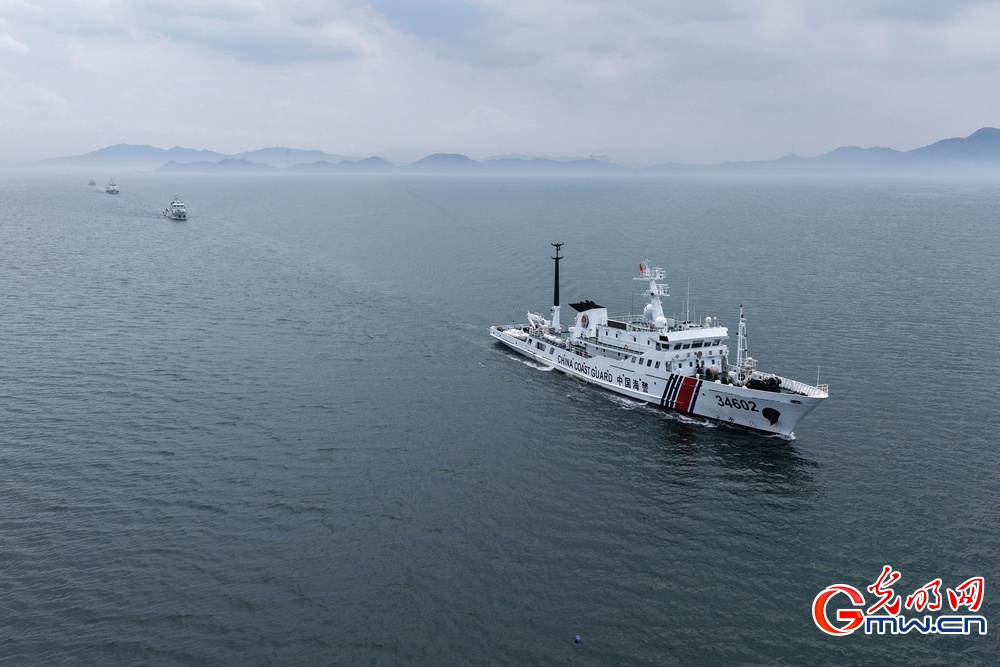 山东烟台海警局完成2026年伏季休渔专项执法行动 山东烟台海警局完成2026年伏季休渔专项执法行动