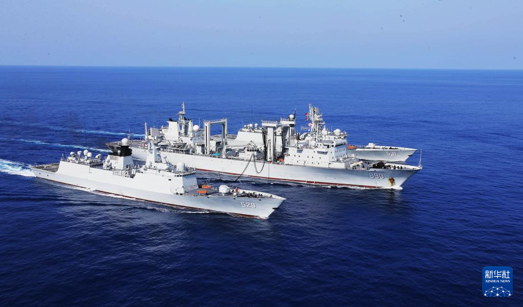 为你护航——写在中国海军赴亚丁湾、索马里海域护航15周年之际