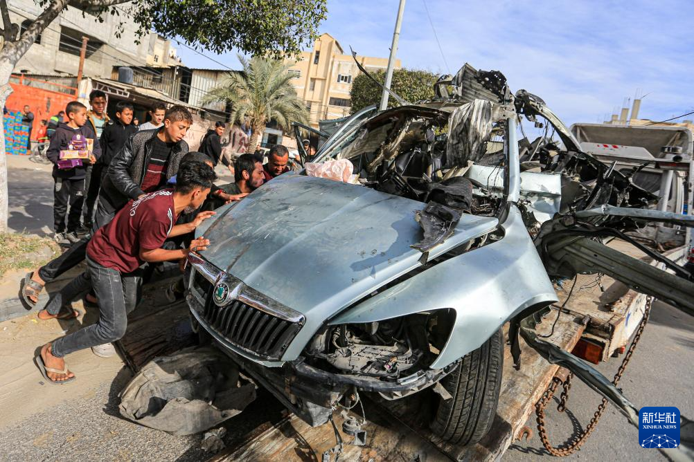 加沙地带卫生部门：以军袭击加沙致死人数已超2.5万