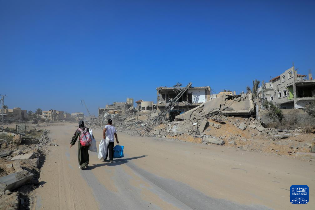 以军空袭加沙地带中部和南部至少18人死亡
