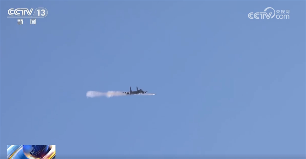 12载劈波斩浪，12载奋飞逐梦 海军舰载航空兵部队成就“舰”指深蓝壮美航迹