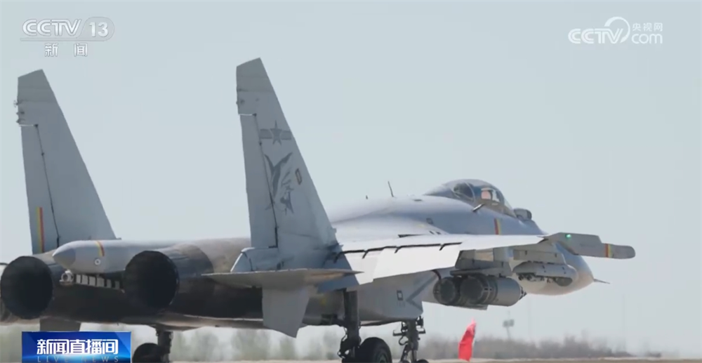 12载劈波斩浪，12载奋飞逐梦 海军舰载航空兵部队成就“舰”指深蓝壮美航迹