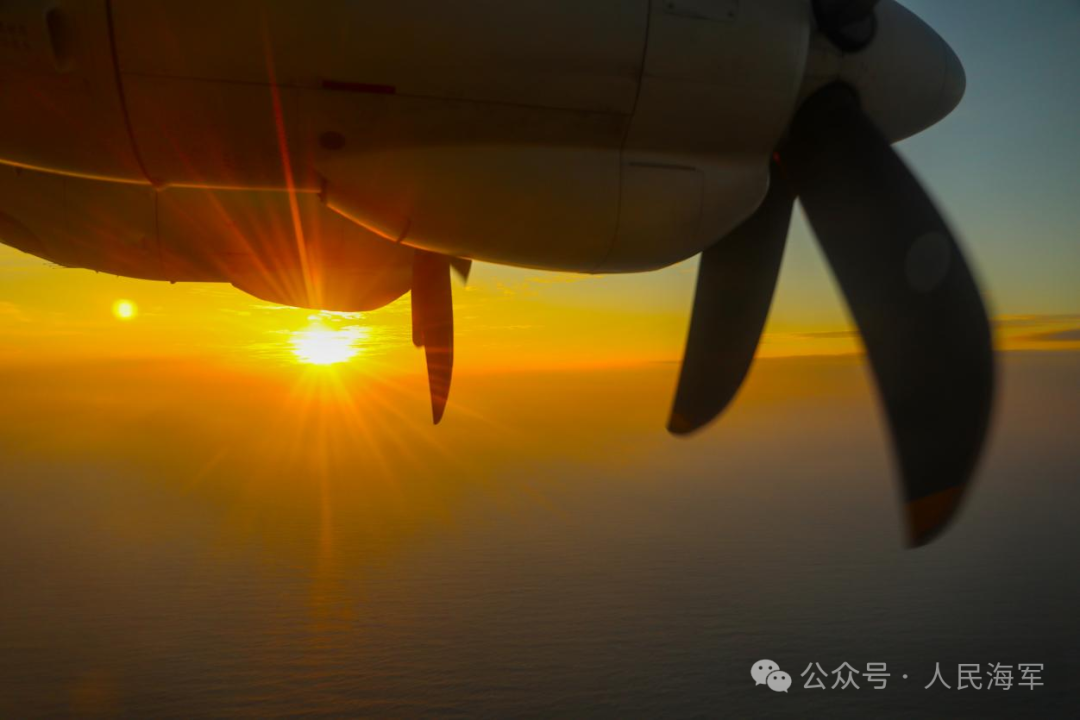 昼夜不息！南部战区海军航空兵某部多机种协同出击