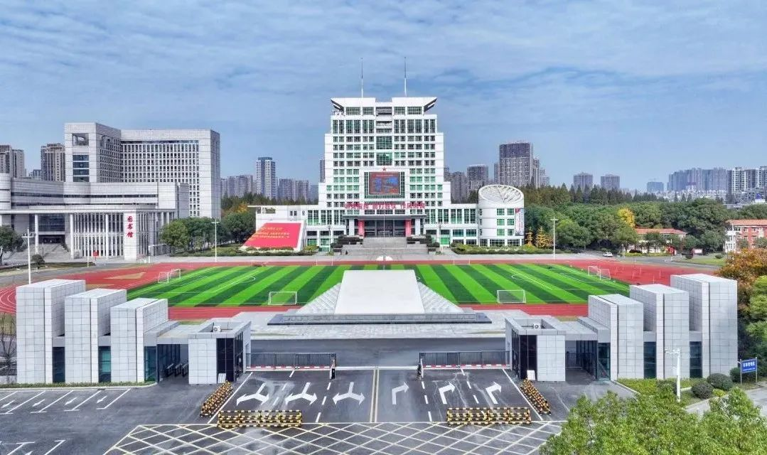 中央军委：调整组建3所军校，面向社会招收普通高中毕业生