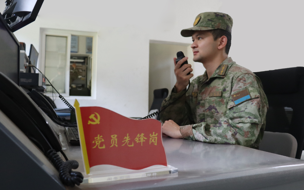 人民子弟兵这样过“七一”：“强军有我，请党放心！”