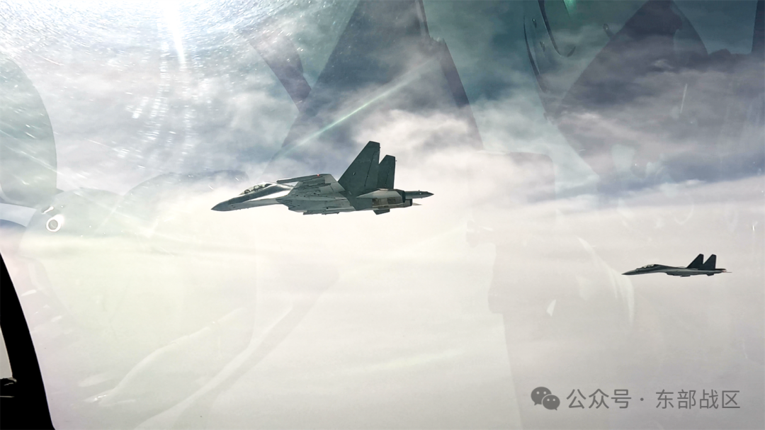 跨区机动，昼夜奔袭！东部战区空军航空兵某旅开展跨区机动训练