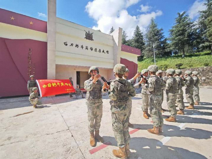 永不卷刃的血性刀锋——走进“白刃格斗英雄连”