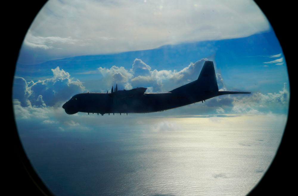 人民空军，生日快乐!