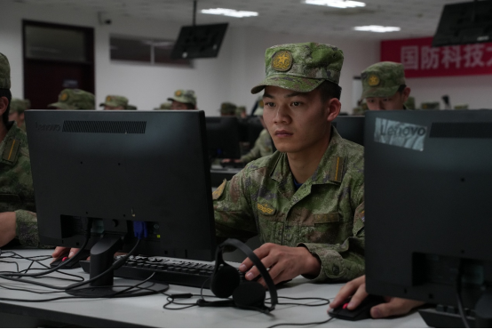 国防科技大学一场急救技能比武，用上了人工智能裁判员