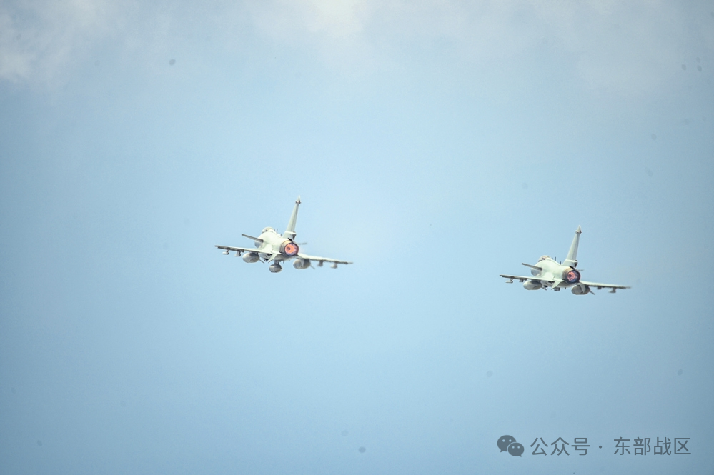 “计时,起飞!” 云端之上飞行员锤炼实战能力