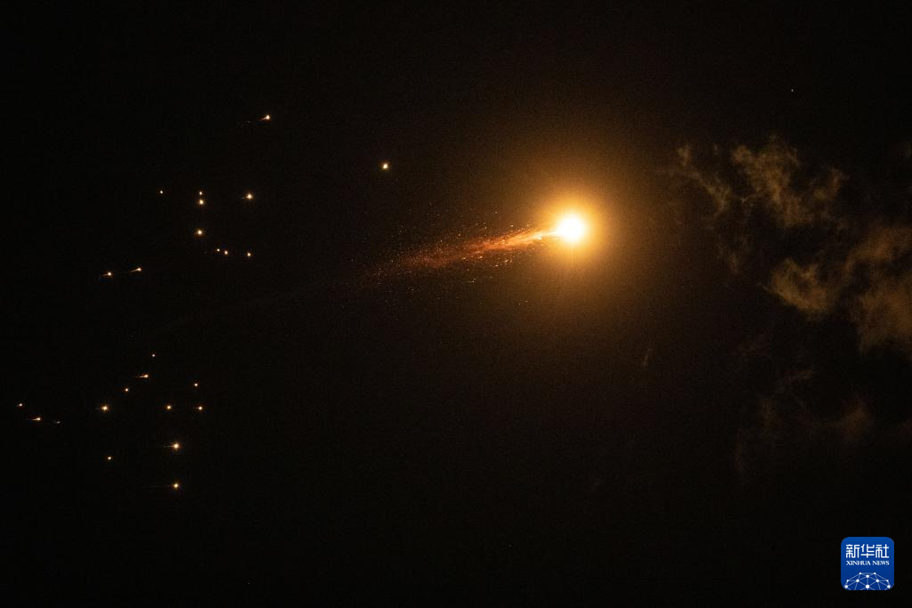 以色列特拉维夫再遭导弹袭击