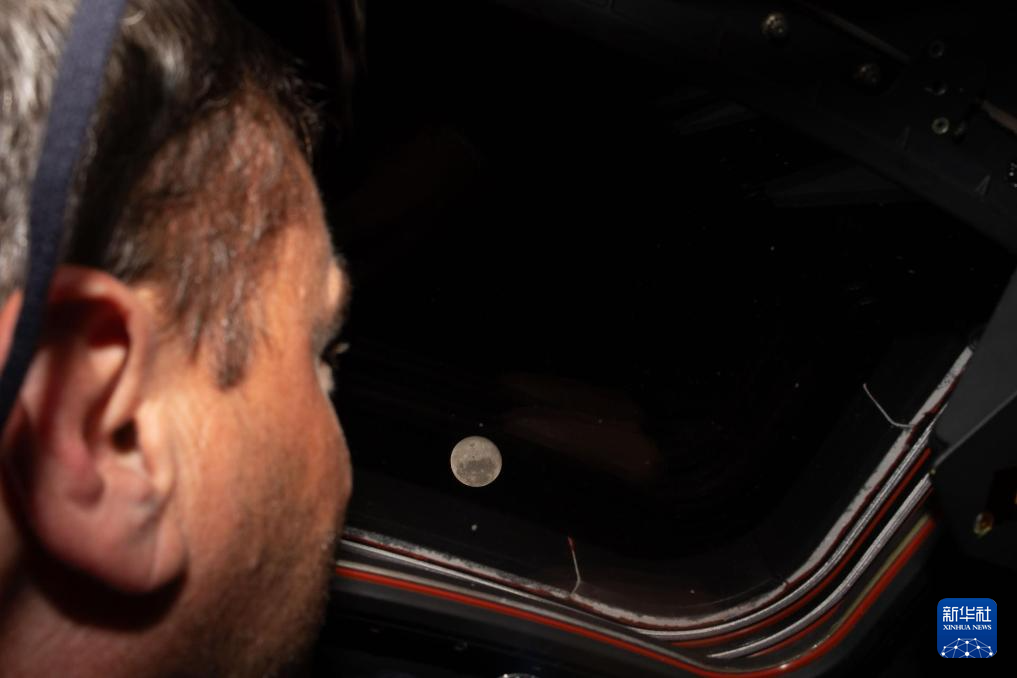 美“阿耳忒弥斯2号”载人绕月任务打破人类距离地球最远飞行纪录