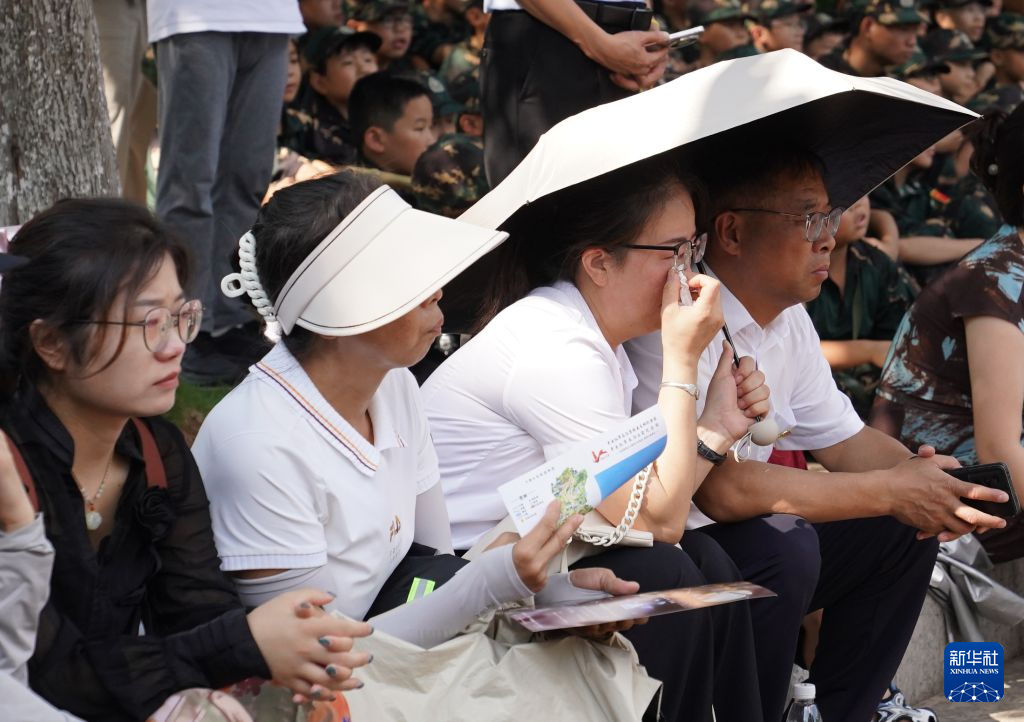 江西于都:长征渡口重现红军长征送别动人场景